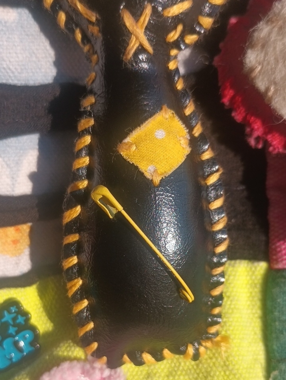 Handcrafted Faux Leather Cat Keychain - Picture 4 of 6